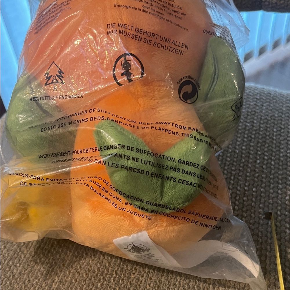 #1099**Orange and Green Plush Toy for Small Pets - Picture 6 of 7